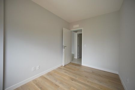 Quarto 2 de apartamento para alugar com 2 quartos, 66m² em Nossa Senhora do Rosario, São José