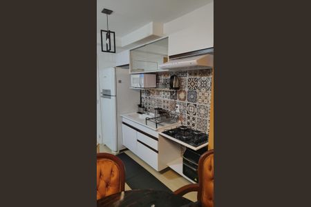 Cozinha de apartamento para alugar com 1 quarto, 30m² em Jardim Jaragua (sao Domingos), São Paulo