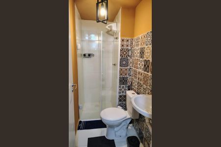 Banheiro de apartamento para alugar com 1 quarto, 30m² em Jardim Jaragua (sao Domingos), São Paulo
