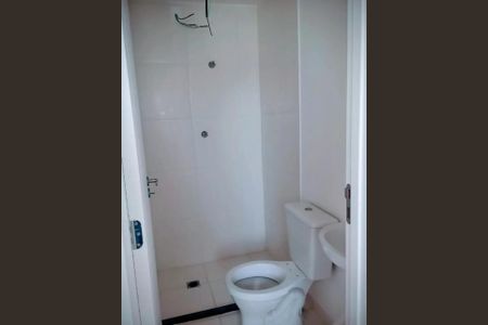 Banheiro de kitnet/studio à venda com 1 quarto, 17m² em Itaquera, São Paulo