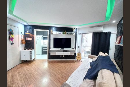 Sala de apartamento para alugar com 2 quartos, 54m² em Parque Sao Vicente, São Vicente