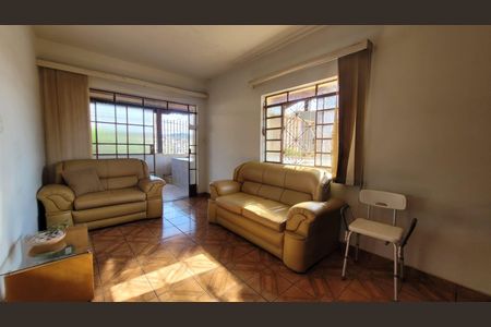 Sala de casa à venda com 5 quartos, 280m² em São Salvador, Belo Horizonte