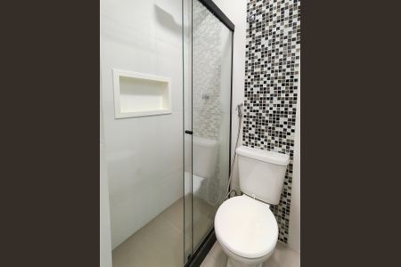 Banheiro do Estúdio de kitnet/studio para alugar com 1 quarto, 18m² em Tijuca, Rio de Janeiro