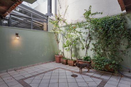 Sala de casa de condomínio à venda com 3 quartos, 260m² em Boa Vista, Porto Alegre