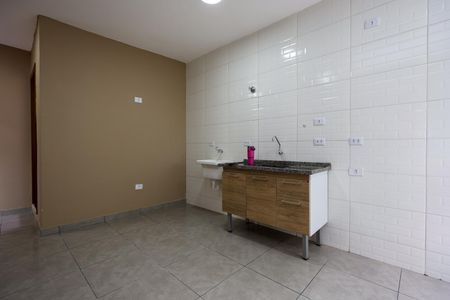 Cozinha de kitnet/studio para alugar com 1 quarto, 42m² em Campo Limpo, São Paulo