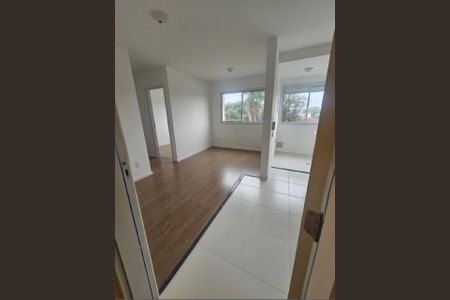 Sala de apartamento para alugar com 1 quarto, 60m² em Vila Francisco Remeikis, Taboão da Serra