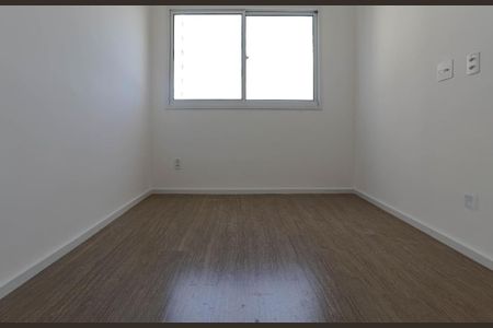 Quarto de apartamento para alugar com 1 quarto, 60m² em Vila Francisco Remeikis, Taboão da Serra