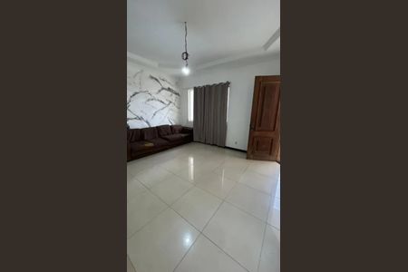 Casa para alugar com 4 quartos, 280m² em Cabral, Contagem