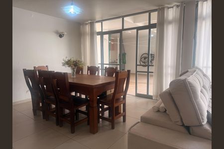 Sala de casa de condomínio à venda com 3 quartos, 234m² em Indianópolis, São Paulo