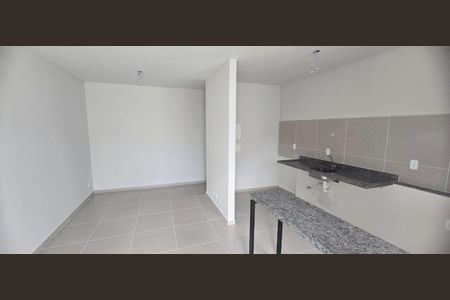 Cozinha de apartamento para alugar com 2 quartos, 60m² em Morumbi, Uberlândia