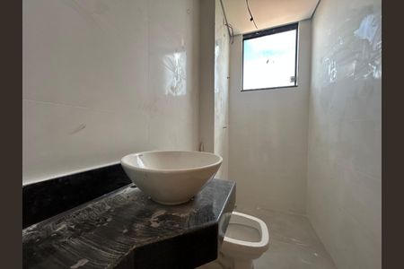 Apartamento à venda com 2 quartos, 47m² em Coqueiros, Belo Horizonte