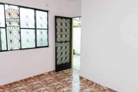 Sala de casa para alugar com 2 quartos, 110m² em Paciência, Rio de Janeiro