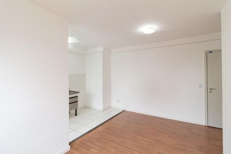 Sala de apartamento para alugar com 2 quartos, 45m² em Vila da Oportunidade, Carapicuíba