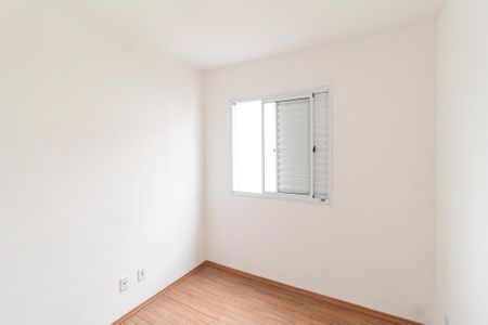 Quarto 2 de apartamento para alugar com 2 quartos, 45m² em Vila da Oportunidade, Carapicuíba