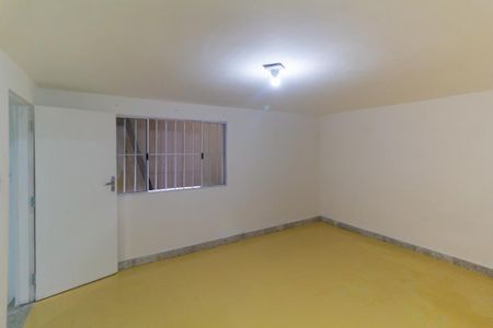 Quarto de casa para alugar com 1 quarto, 40m² em Jardim Guairaca, São Paulo