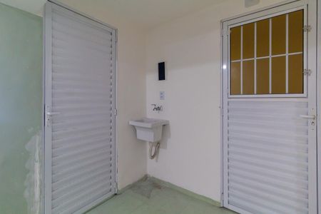 Área de Serviço de casa para alugar com 1 quarto, 40m² em Jardim Guairaca, São Paulo