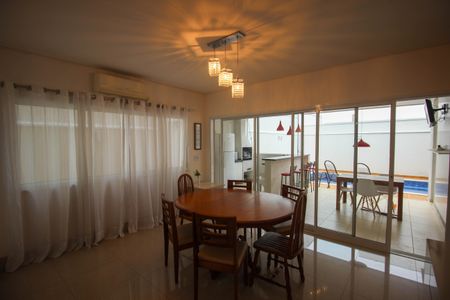 Casa de Condomínio para alugar com 4 quartos, 269m² em Jardim Residencial Mont Blanc, Sorocaba