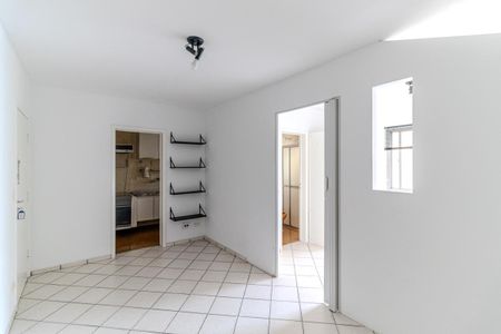 Sala de kitnet/studio para alugar com 1 quarto, 40m² em Santa Cecilia, São Paulo