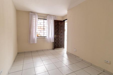 Sala de casa para alugar com 1 quarto, 35m² em Sítio Cercado, Curitiba