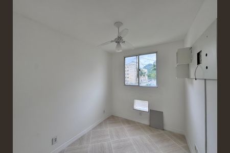 Quarto 1 de apartamento para alugar com 3 quartos, 53m² em Vargem Grande, Rio de Janeiro