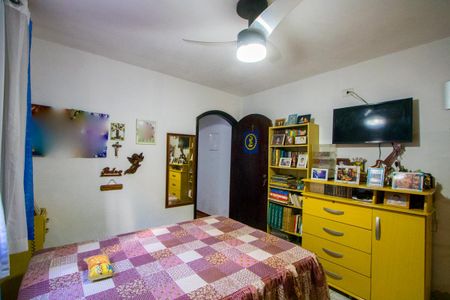 Quarto 2 de casa à venda com 2 quartos, 84m² em Jardim Santo André, Santo André