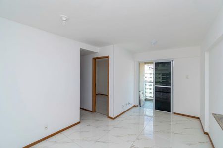 Sala de apartamento para alugar com 2 quartos, 60m² em Penha, Rio de Janeiro