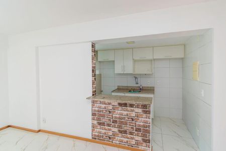 Sala de apartamento para alugar com 2 quartos, 60m² em Penha, Rio de Janeiro