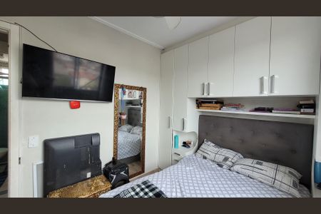 Quarto 01 de apartamento para alugar com 2 quartos, 38m² em Jardim das Oliveiras, Itaquaquecetuba