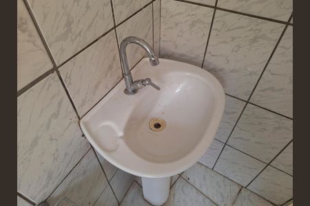 Banheiro de casa para alugar com 1 quarto, 50m² em Vila dos Andrades, São Paulo