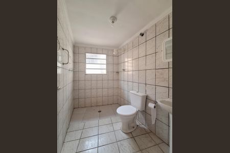 Banheiro de casa para alugar com 1 quarto, 50m² em Vila dos Andrades, São Paulo