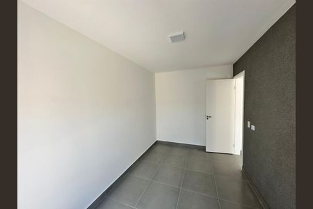 Quarto de apartamento à venda com 1 quarto, 103m² em Vila Yolanda, Osasco