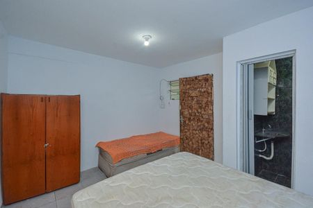 Sala/Quarto de casa para alugar com 1 quarto, 30m² em Cidade Dutra, São Paulo