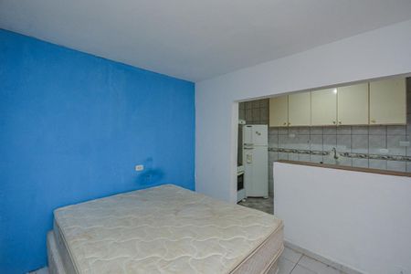 Sala/Quarto de casa para alugar com 1 quarto, 30m² em Cidade Dutra, São Paulo