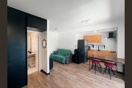 Sala e Quarto de kitnet/studio para alugar com 1 quarto, 47m² em Centro, Jundiaí