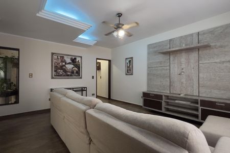 Sala de casa para alugar com 3 quartos, 289m² em Vila Rosalia, Guarulhos