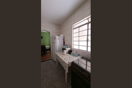 Casa à venda com 5 quartos, 179m² em Concórdia, Belo Horizonte