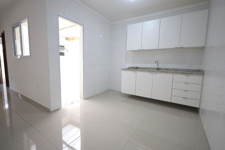 Cozinha de apartamento para alugar com 2 quartos, 54m² em Jardim Ocara, Santo André