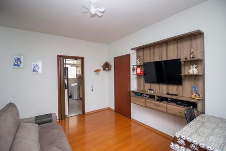 Sala de apartamento à venda com 3 quartos, 65m² em Fonte Grande, Contagem