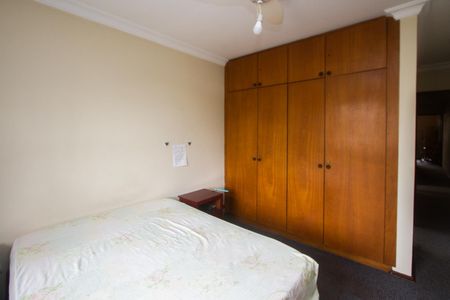 Casa à venda com 3 quartos, 150m² em Jardim Caravelas, São Paulo