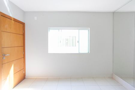 Sala de apartamento para alugar com 3 quartos, 55m² em Aclimação, Uberlândia