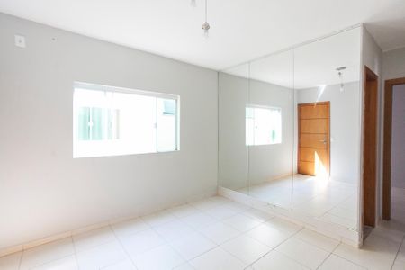 Sala de apartamento para alugar com 3 quartos, 55m² em Aclimação, Uberlândia