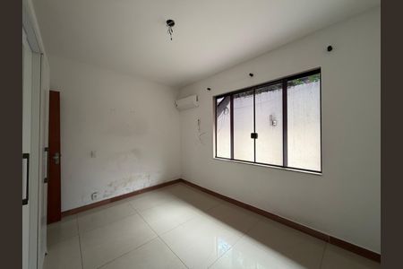 Quarto de casa para alugar com 1 quarto, 75m² em Jacarepaguá, Rio de Janeiro