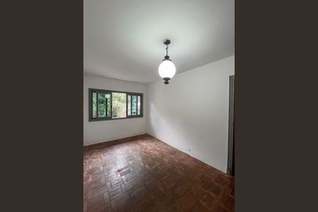 Quarto 2 de casa para alugar com 2 quartos, 55m² em Vila Moraes, São Paulo