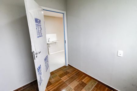 Quarto 1 de apartamento para alugar com 2 quartos, 35m² em Vila Suzana, São Paulo