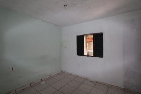 Quarto de casa para alugar com 1 quarto, 20m² em Vila Guacuri, Diadema