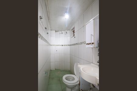 Banheiro de casa para alugar com 1 quarto, 20m² em Vila Guacuri, Diadema