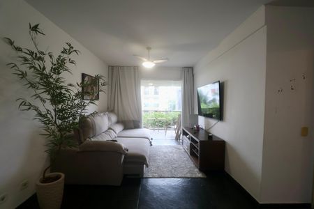 Sala de apartamento para alugar com 4 quartos, 126m² em Jardim Vitoria, Guarujá