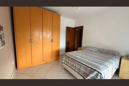 Quarto de casa para alugar com 3 quartos, 200m² em Jardim das Industrias, São José dos Campos