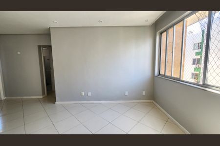Sala de apartamento para alugar com 3 quartos, 91m² em Vila Laura, Salvador