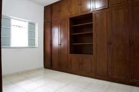 Quarto 1 de casa para alugar com 4 quartos, 300m² em Santa Tereza, Belo Horizonte